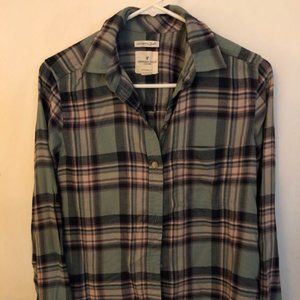 American Eagle Green Plaid Flannel Top XS